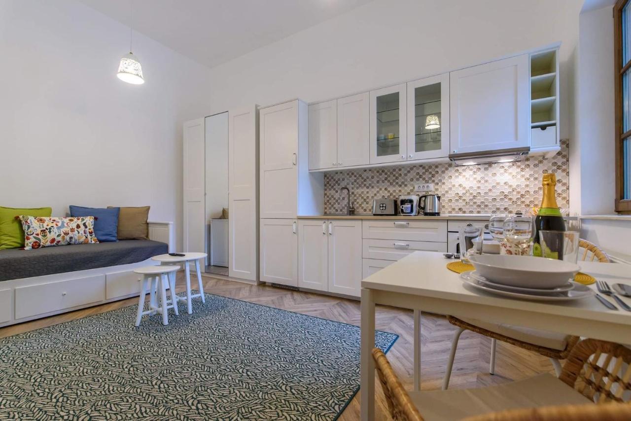 Interbelic Vibe Apartment Клуж-Напока Екстериор снимка
